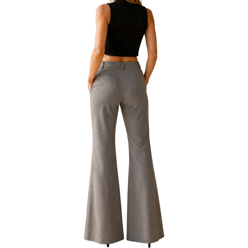 pantalone a zampa grigio