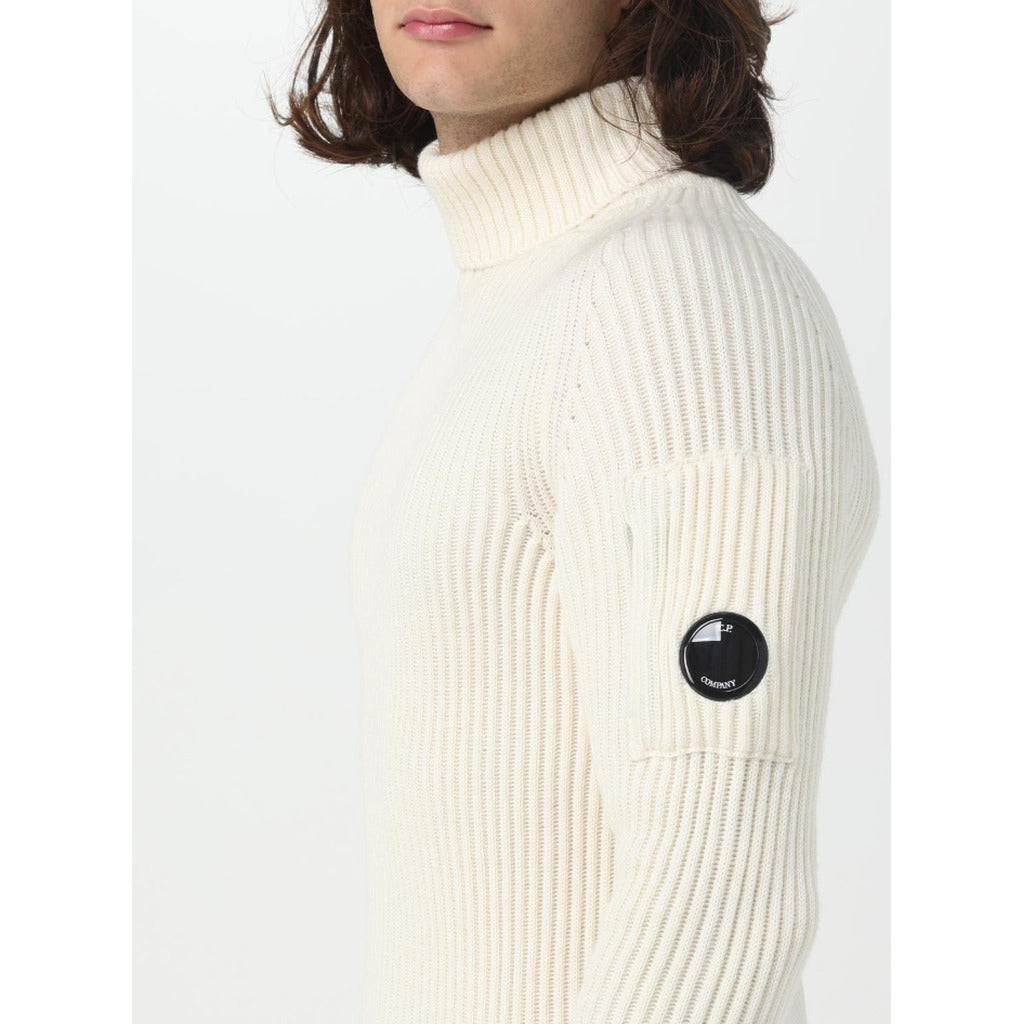 turtle neck re-wool panna