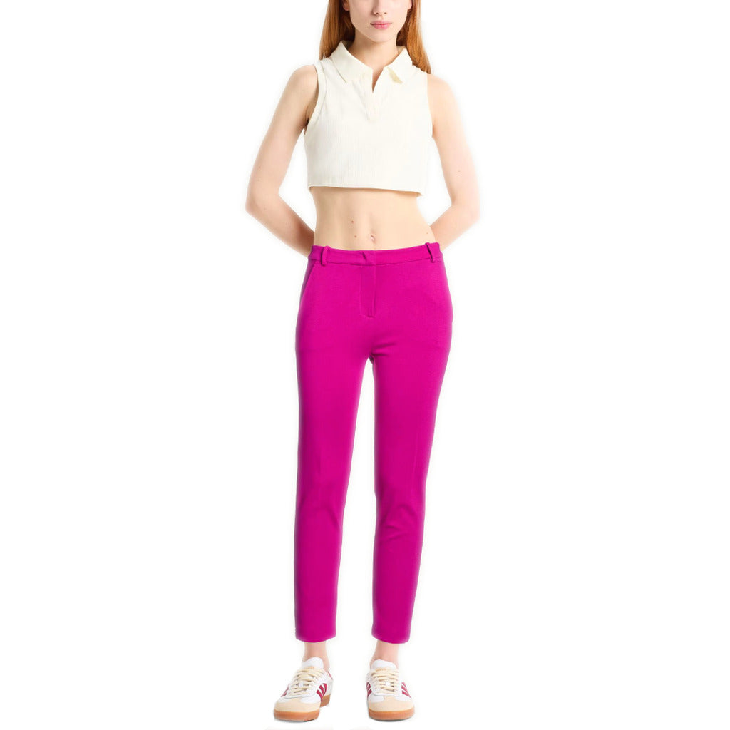 bello pantalone viola