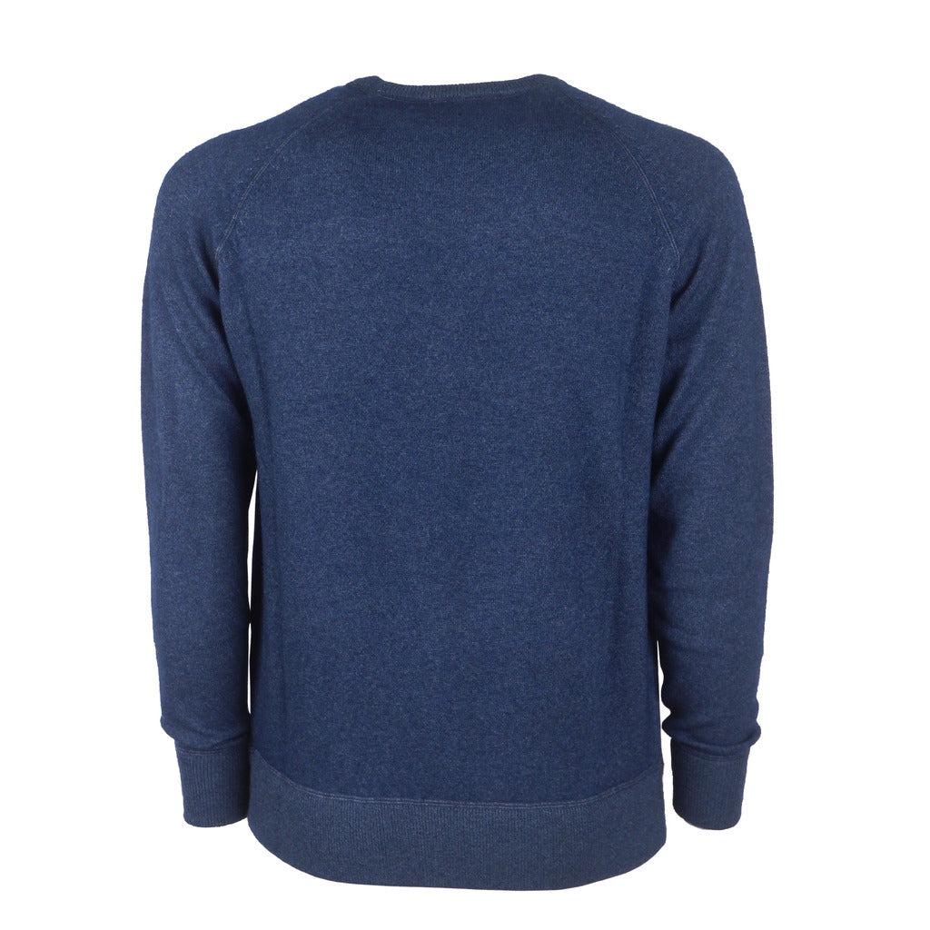 raglan cut
