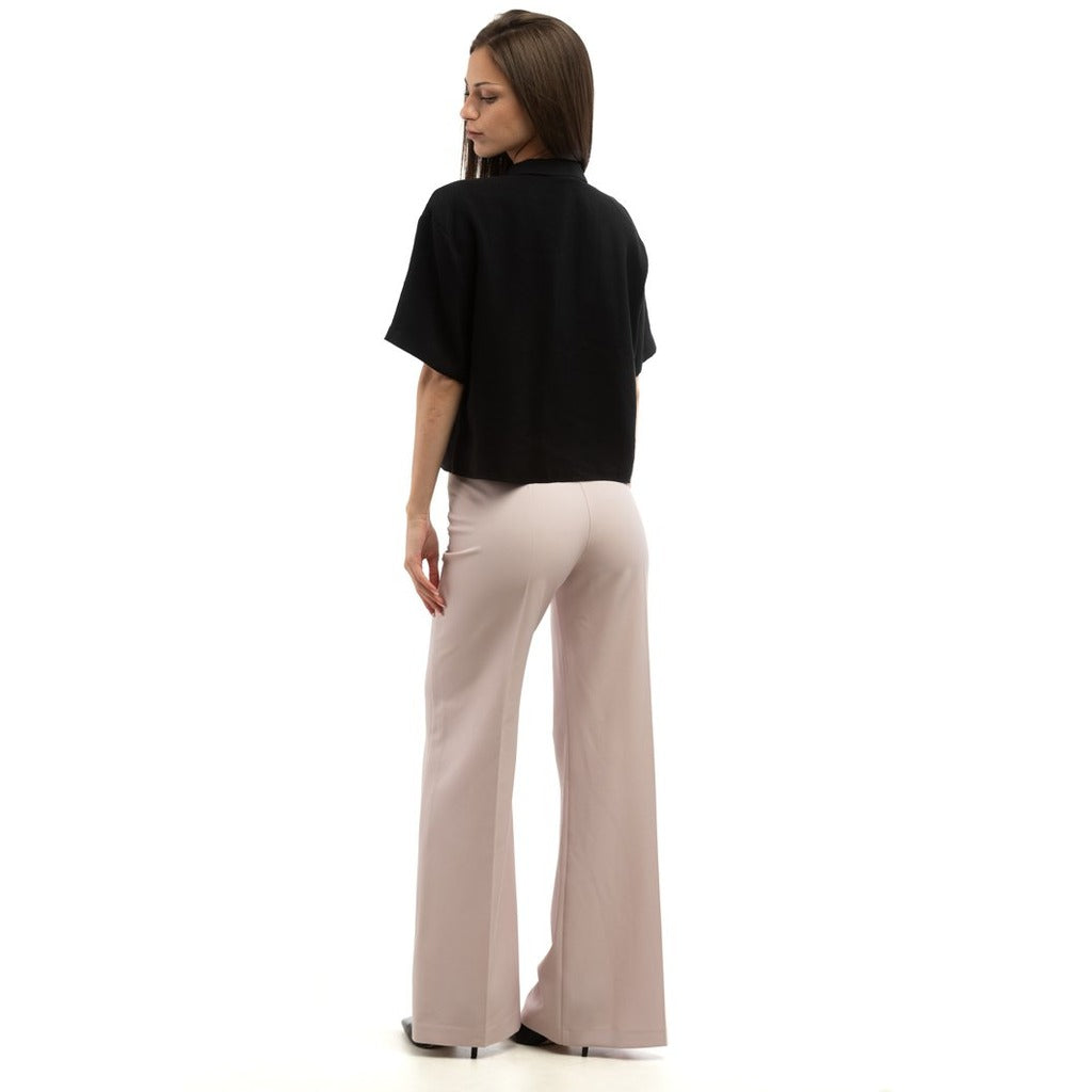 pantaloni lilac tulle