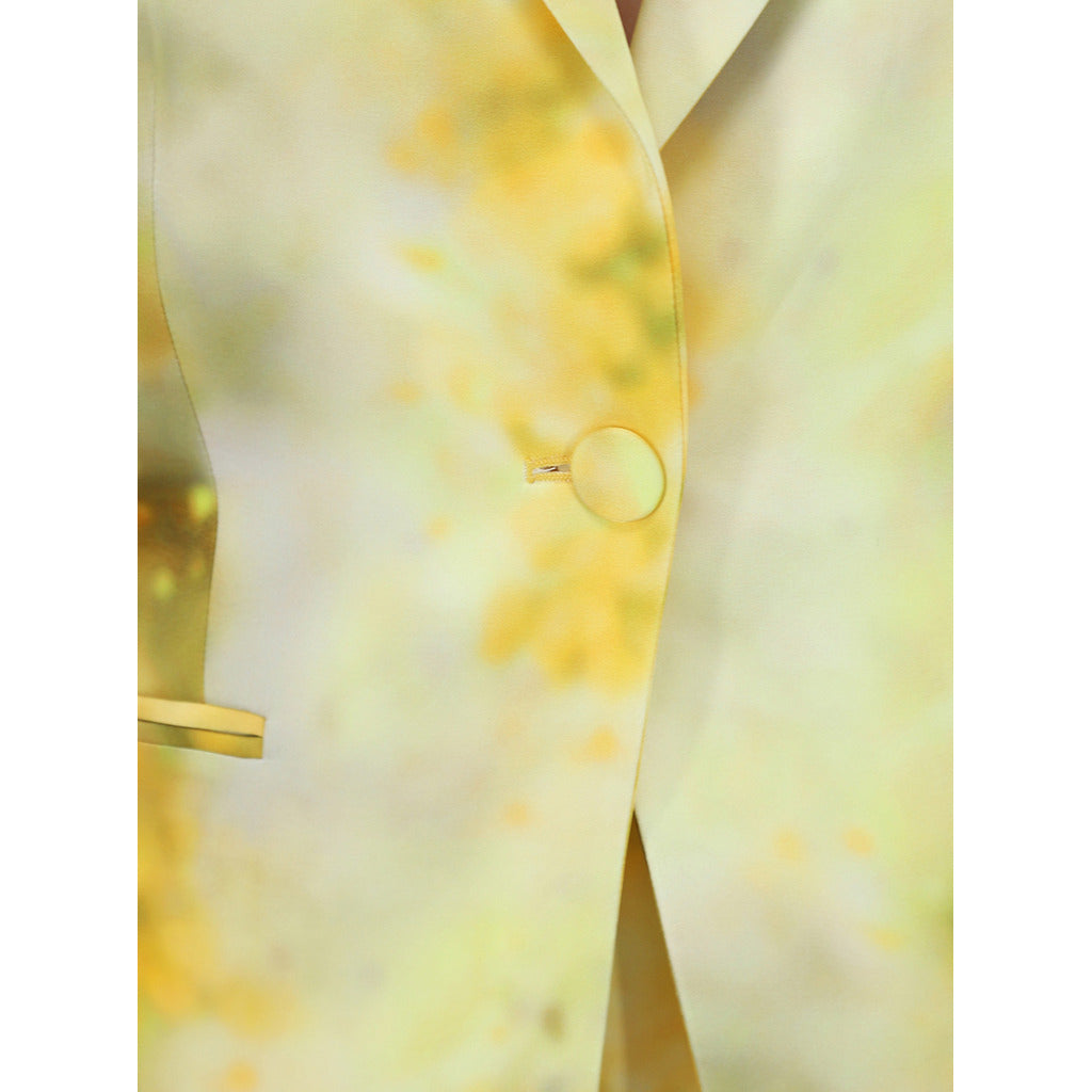 giacca blazer esagerata