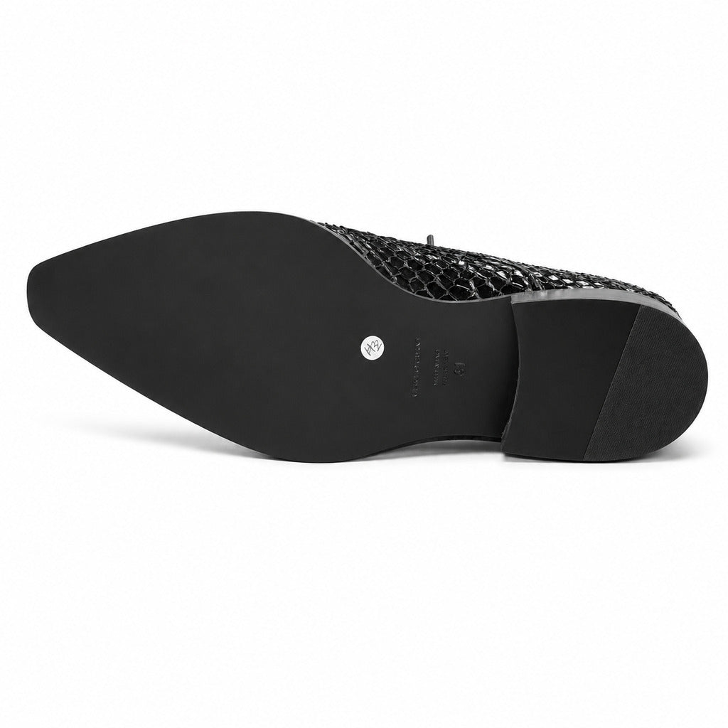 derby in pitone nero