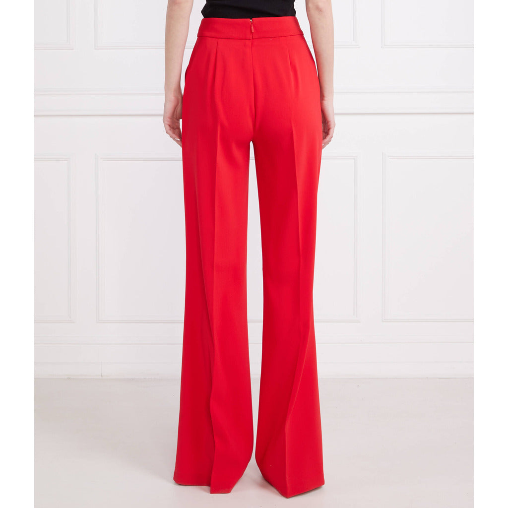 sbozzare pantaloni rossi