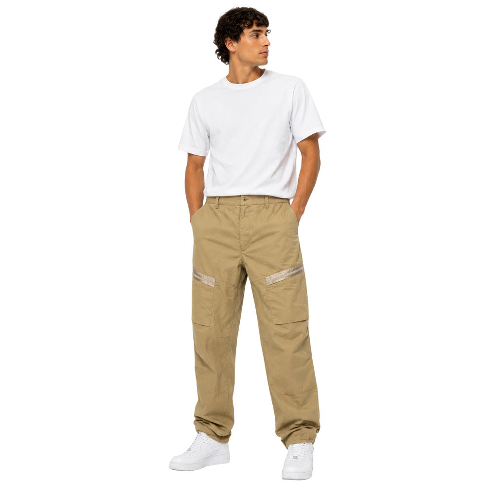 Pantaloni stow