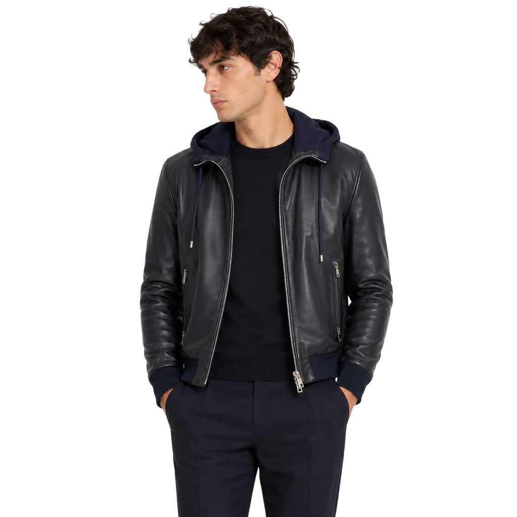 Giacca in pelle con cappuccio