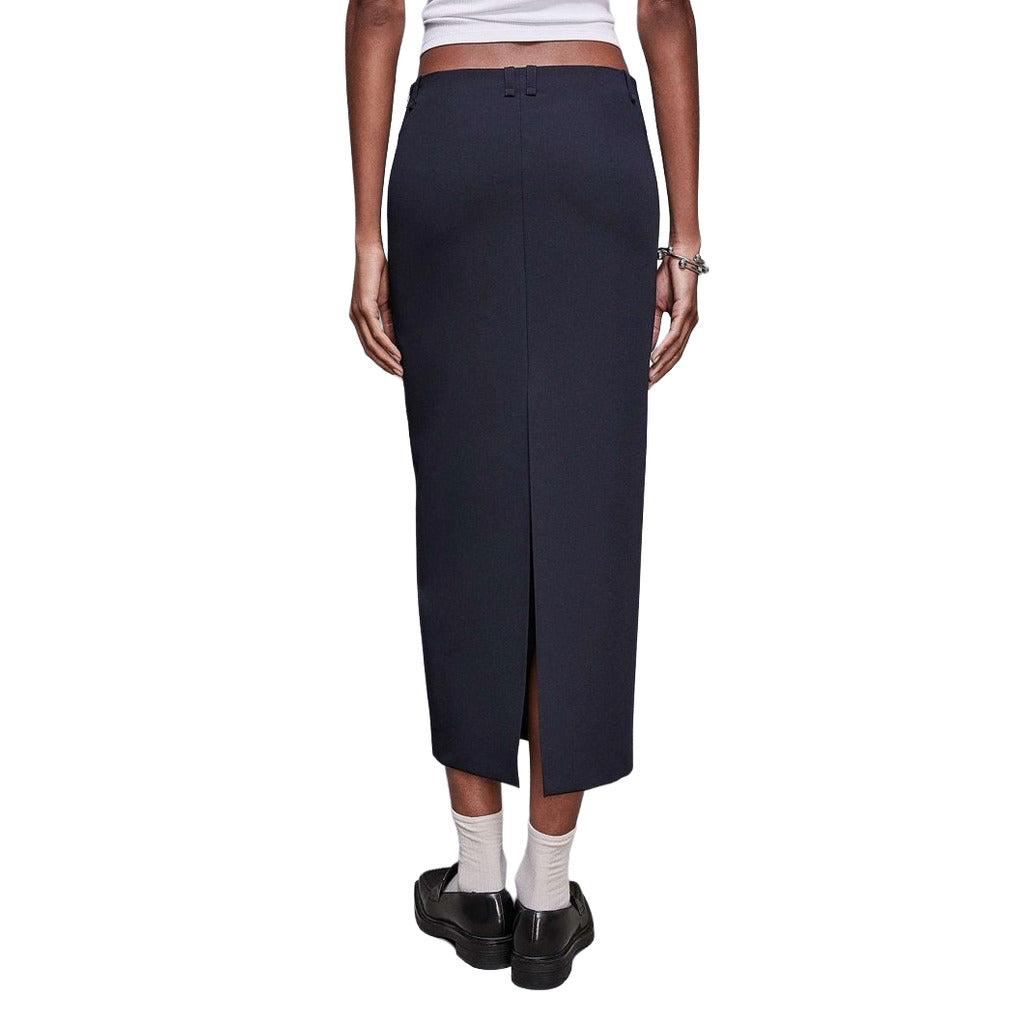 gonna dark navy