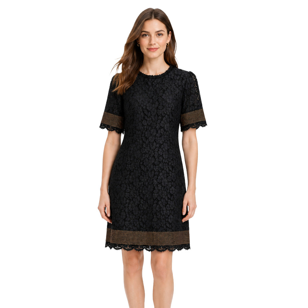 abito in pizzo con strass