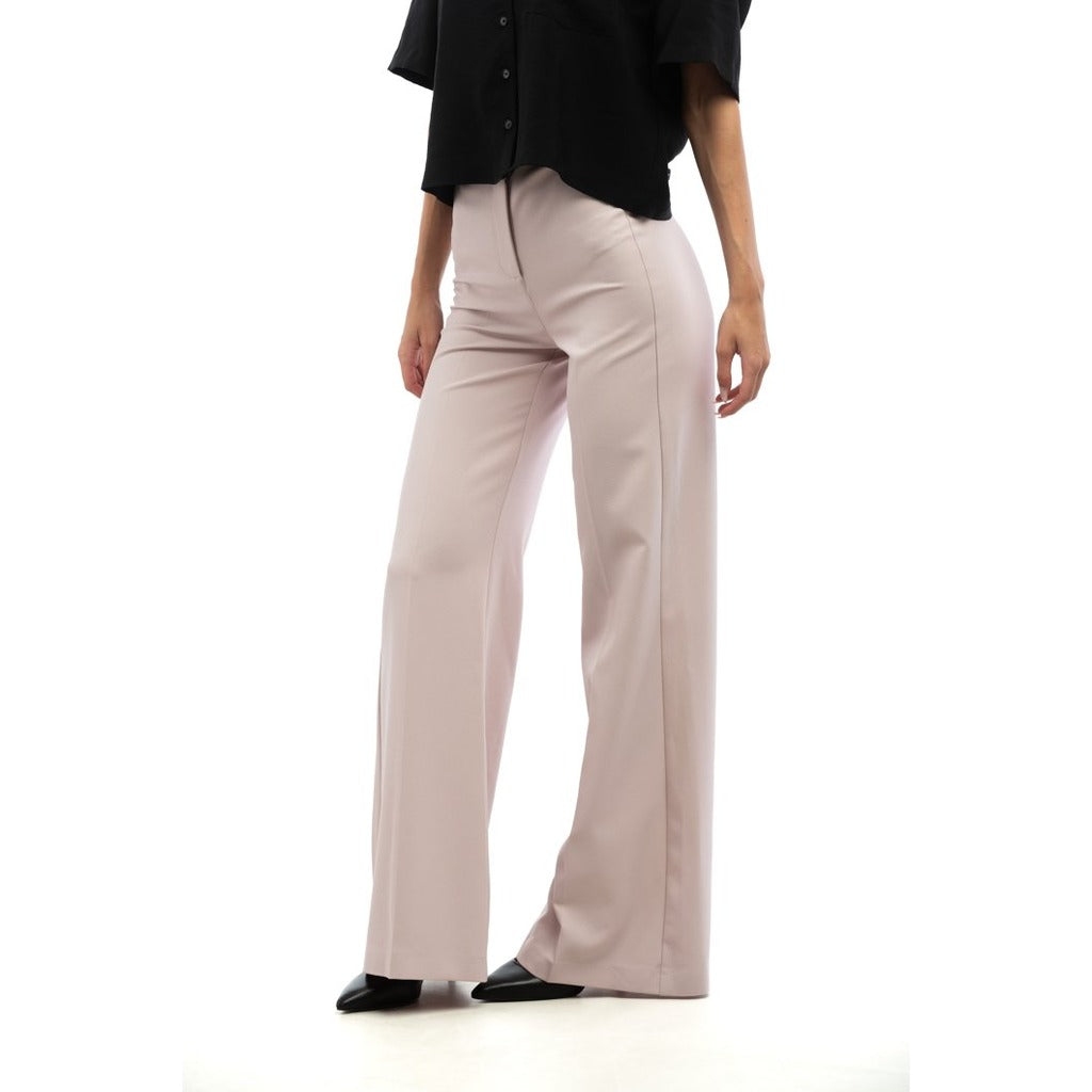 pantaloni lilac tulle