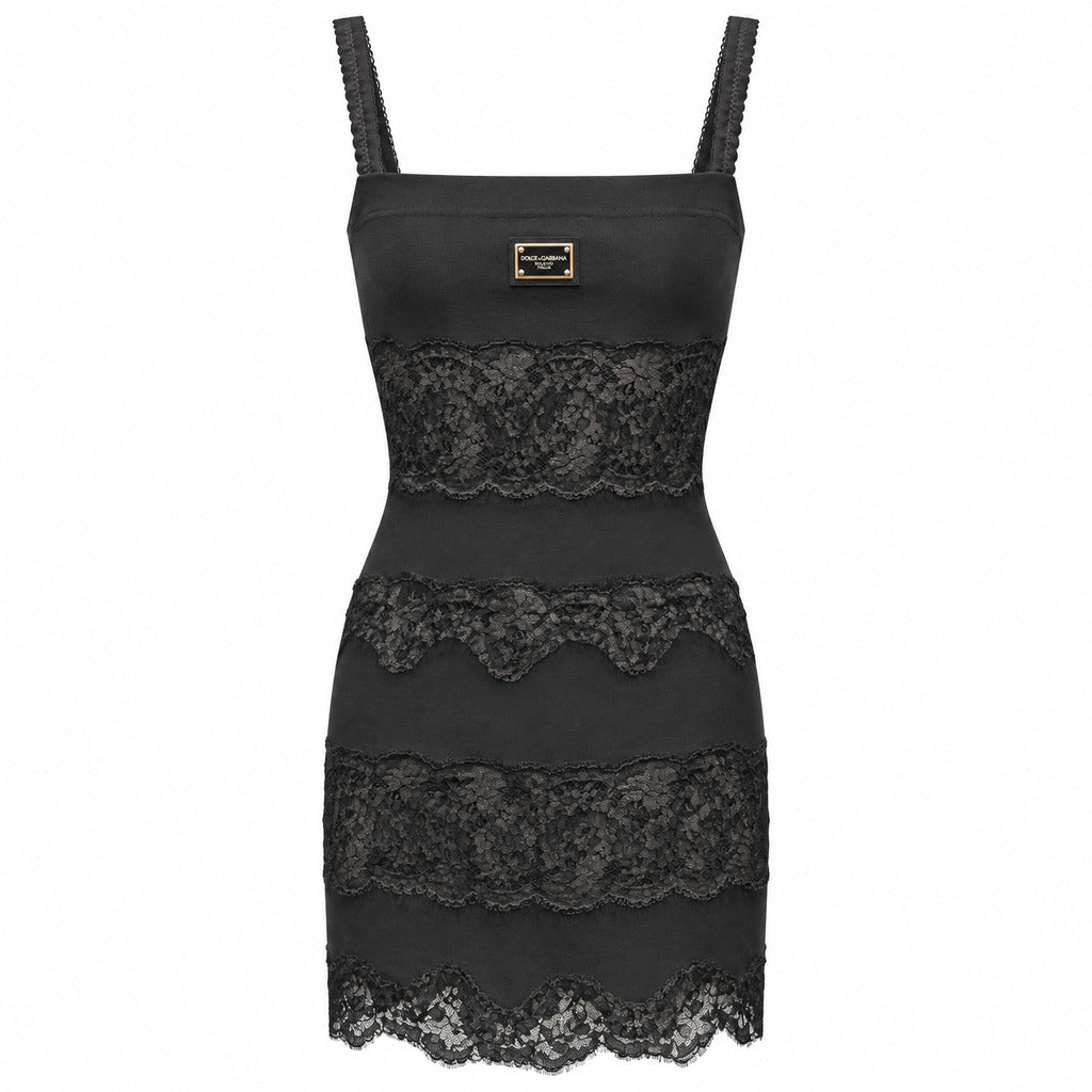 abito nero con pizzo floreale