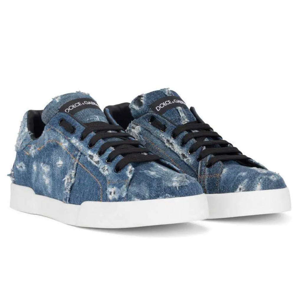 sneakers patch denim