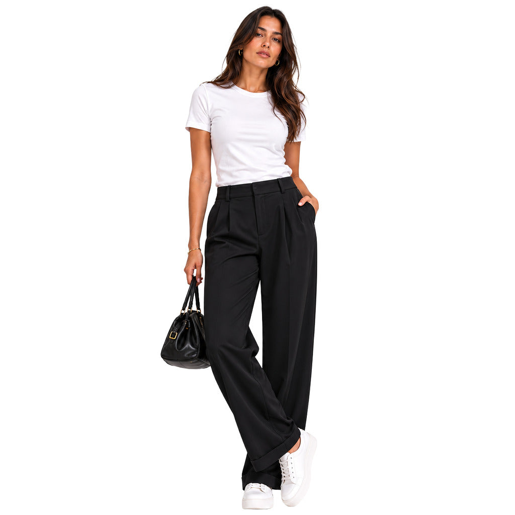 pantalone lungo con pieghe