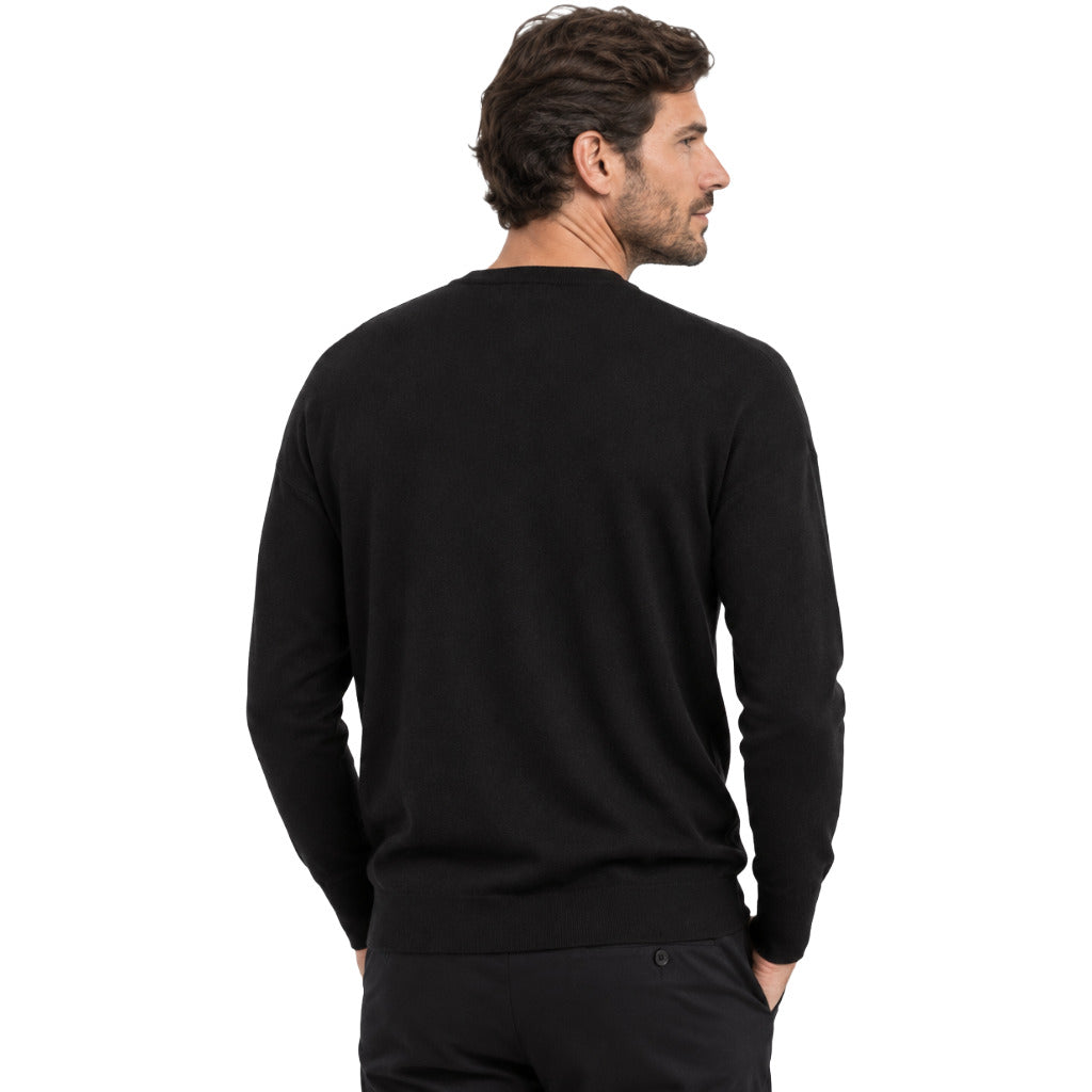 maglia girocollo con bottoni