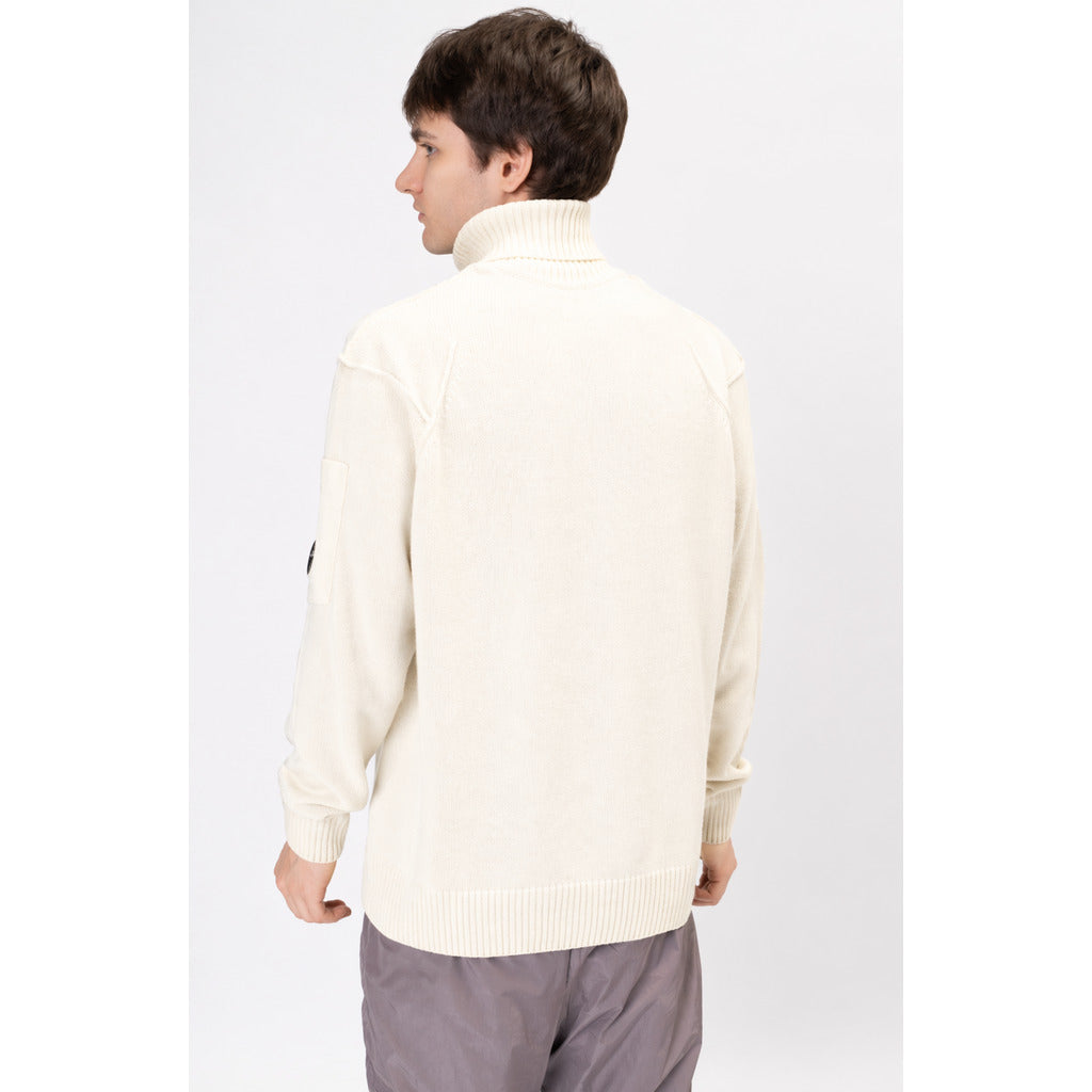 turtle neck lambswool panna